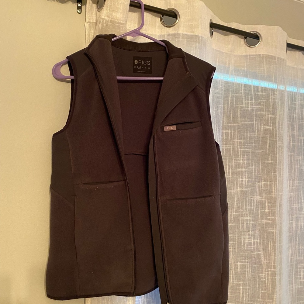 Figs scrub vest